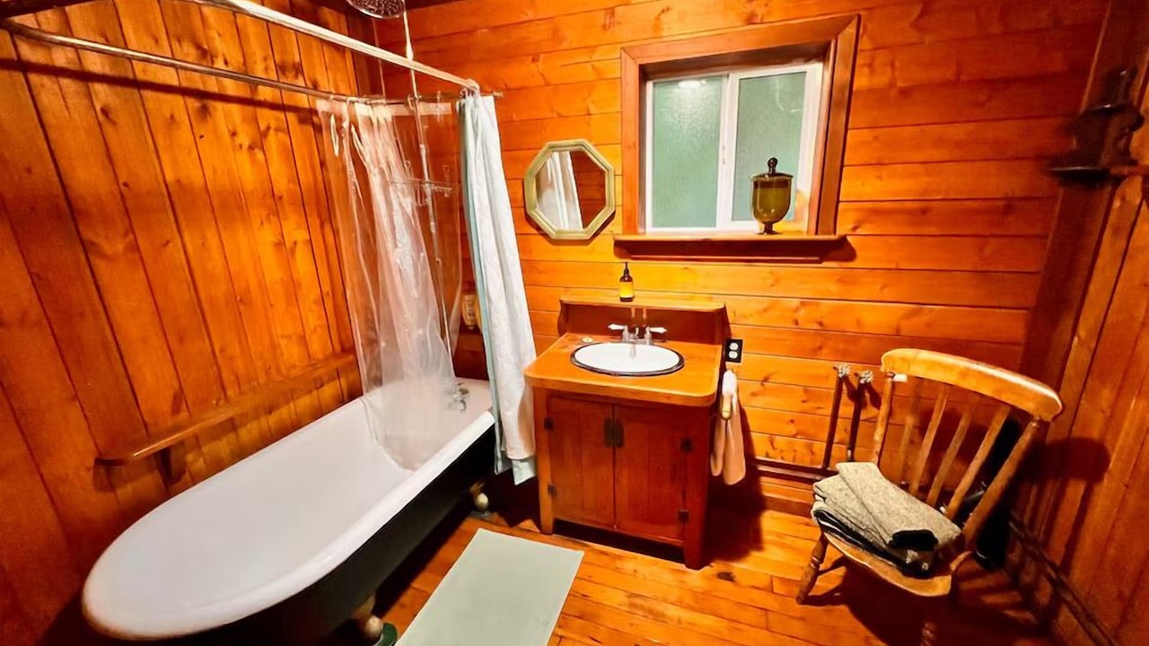 Photo of Bathroom in Squamish