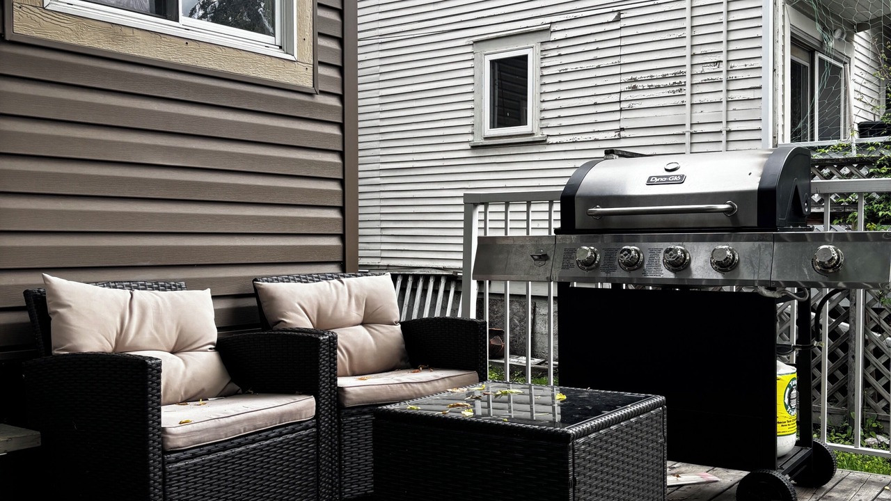 Photo of Outdoor in Sunalta