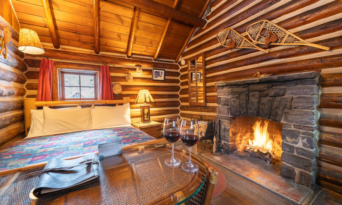 Photo of Livingroom in Castle Junction