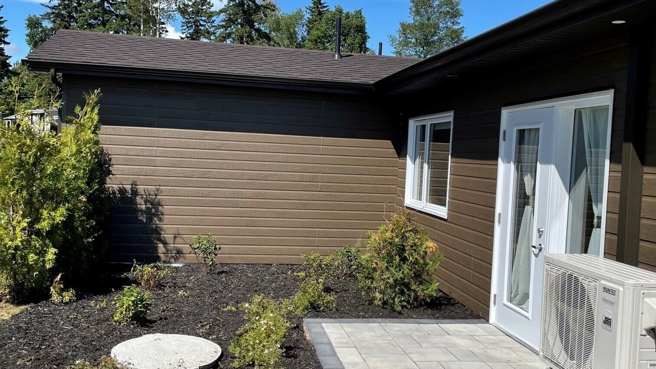 Photo of Outdoor in Larouche