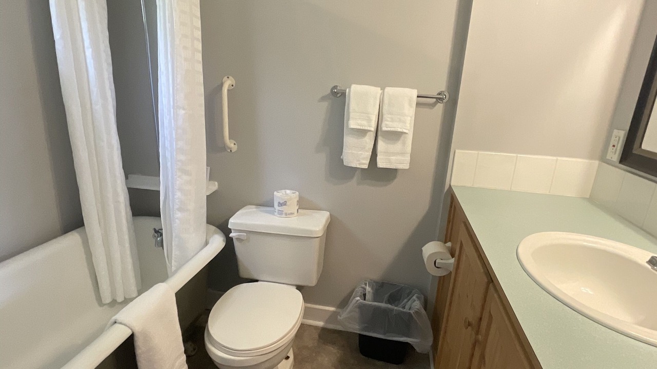Photo of Bathroom in Salmo