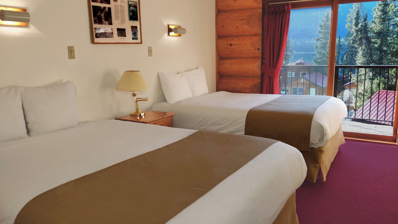 Photo of Bedroom in Muncho Lake