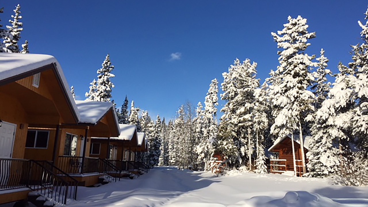 Photo of Outdoor in Muncho Lake