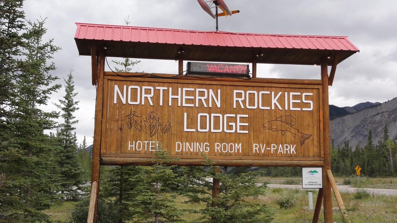 Photo of Outdoor in Muncho Lake
