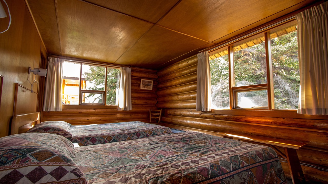 Photo of Bedroom in Muncho Lake
