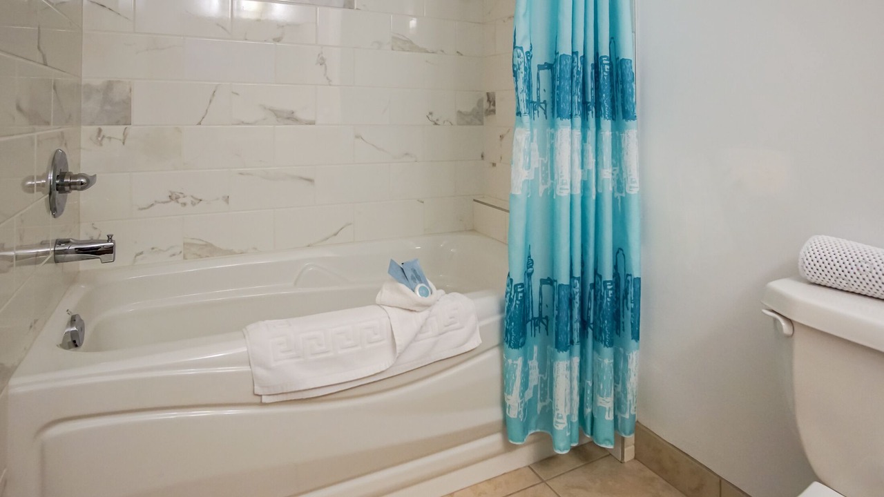 Photo of Bedroom in Radium Hot Springs