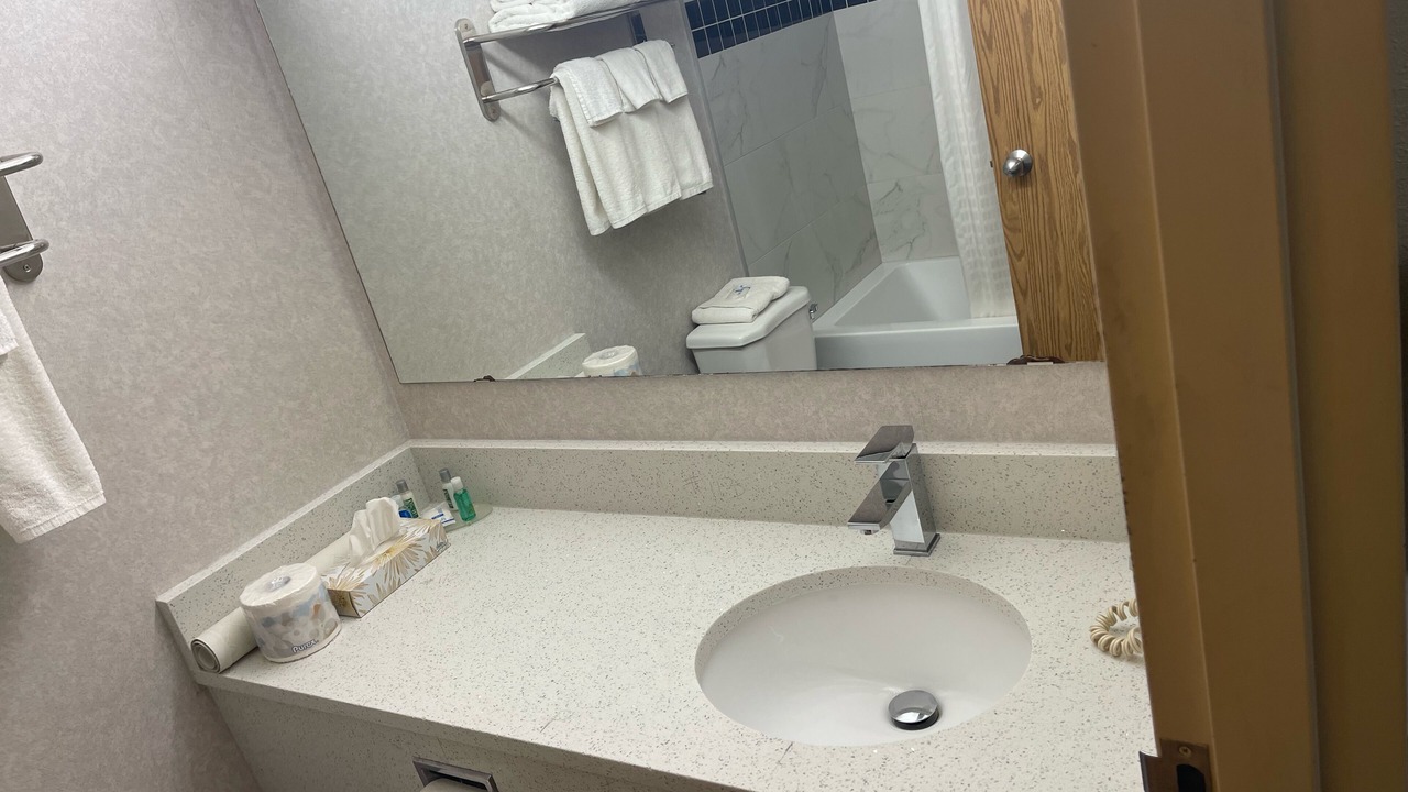 Photo of Bathroom in Edson