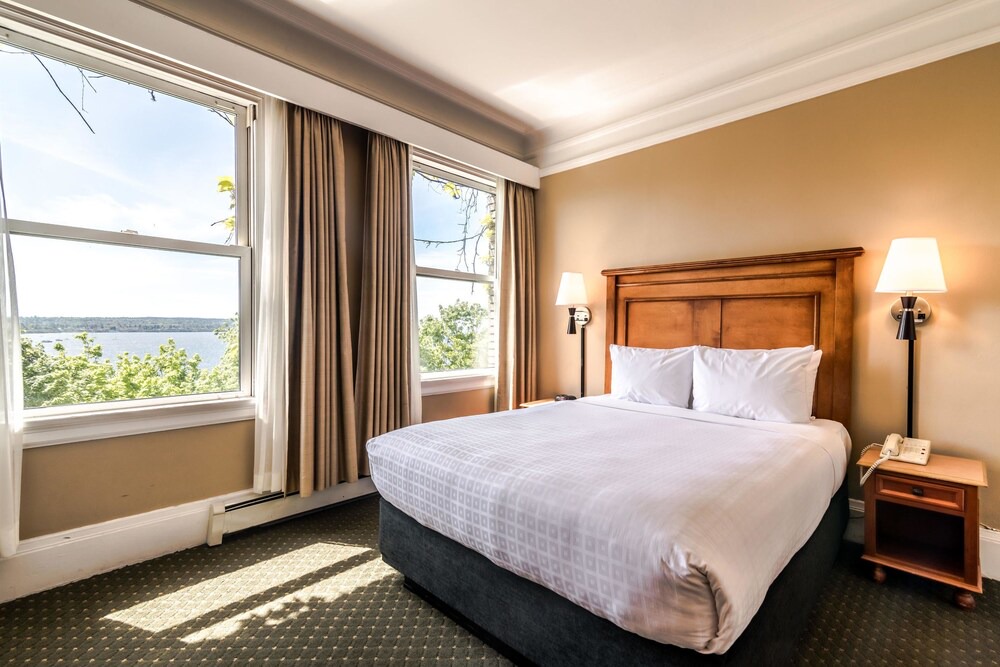 Photo of Bedroom in West End