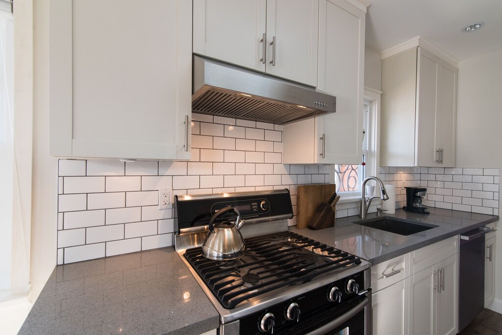 Photo of Kitchen in Renfrew-Collingwood