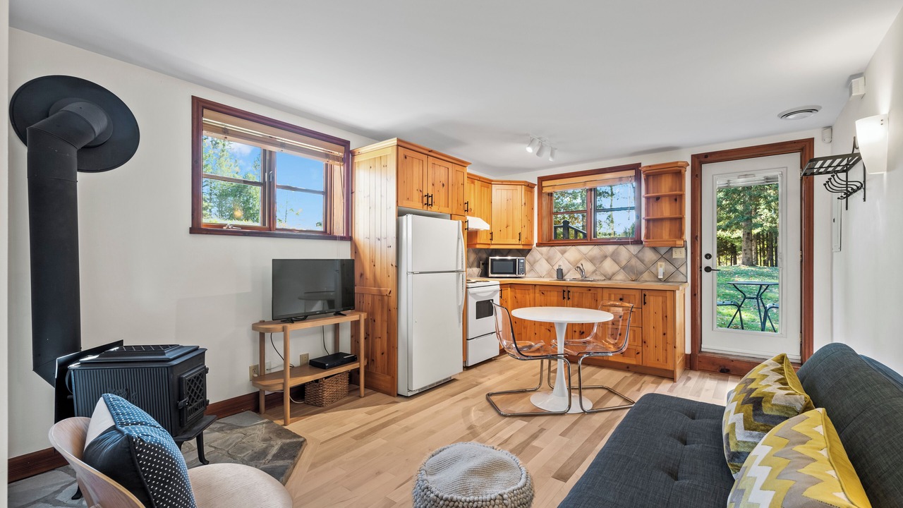 Photo of Livingroom in Val Morin