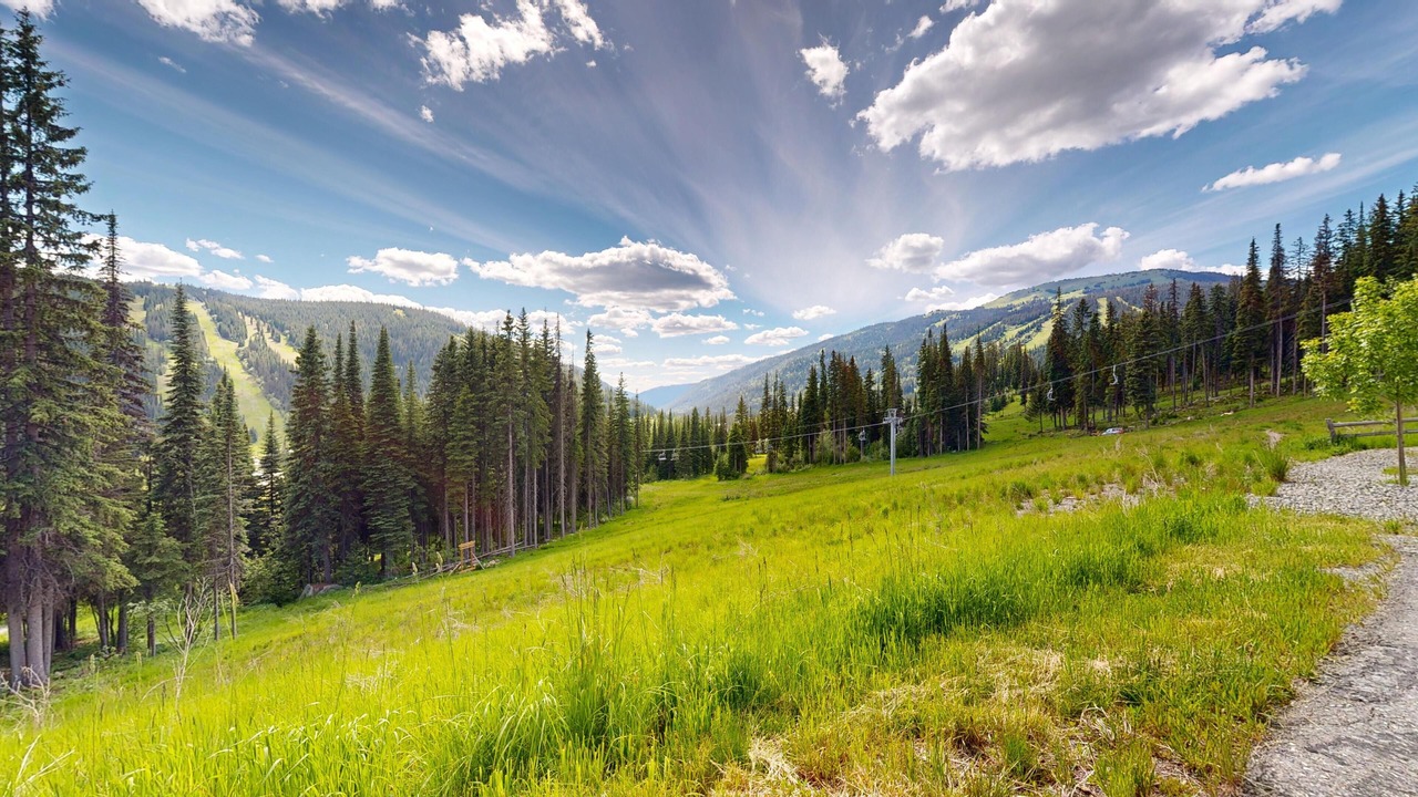 Photo of Others in Sun Peaks