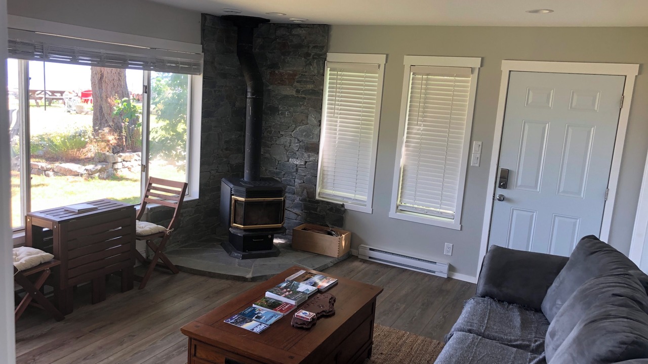 Photo of Livingroom in Regional District of Nanaimo