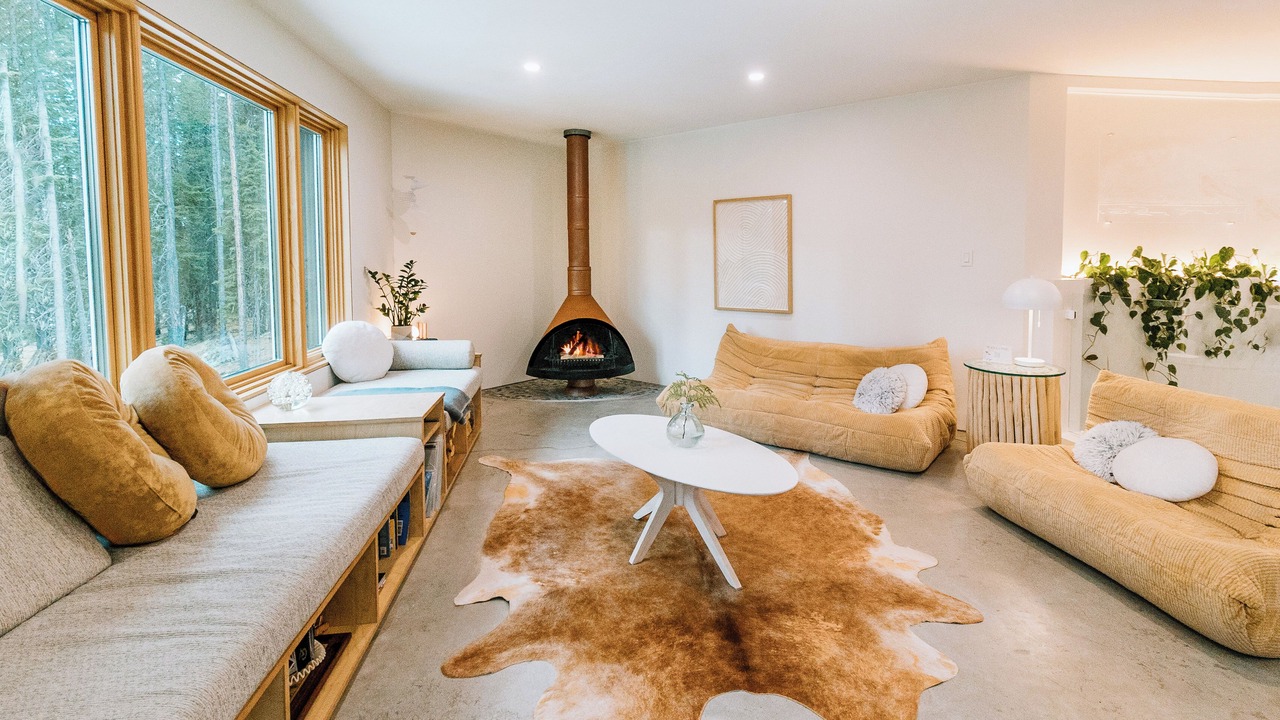 Photo of Livingroom in Nordegg