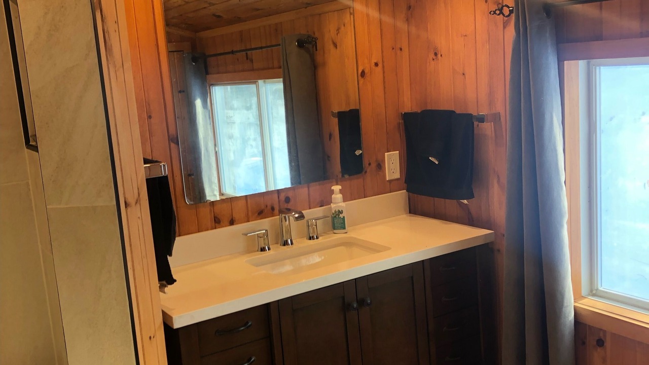 Photo of Bathroom in Glenfield