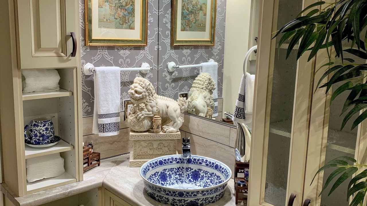 Photo of Bathroom in Courtenay