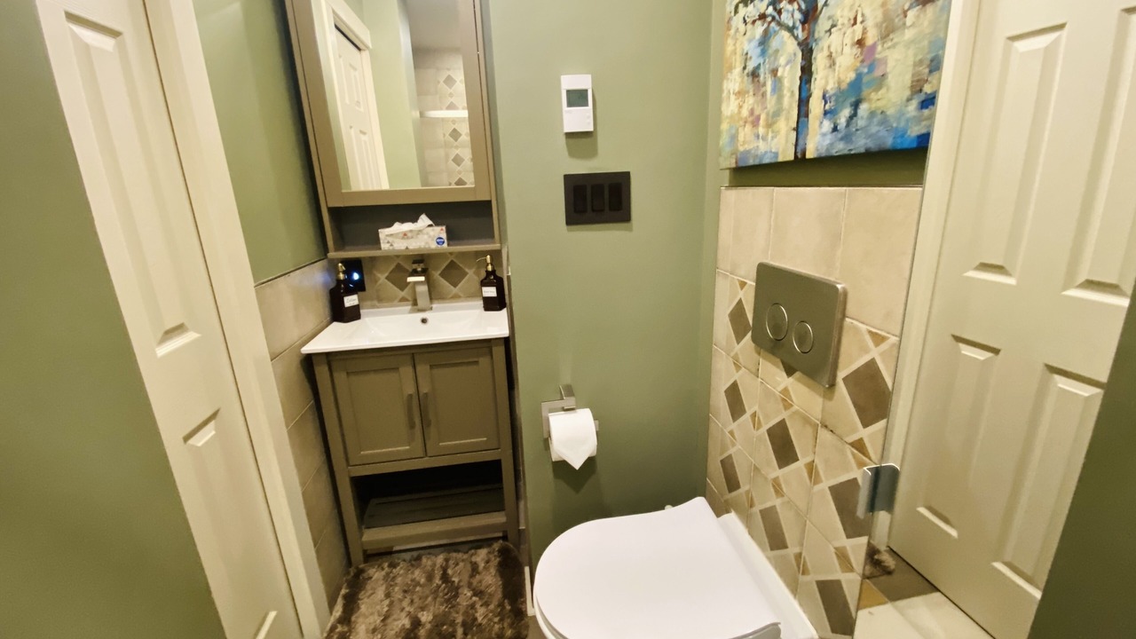 Photo of Bathroom in Knight
