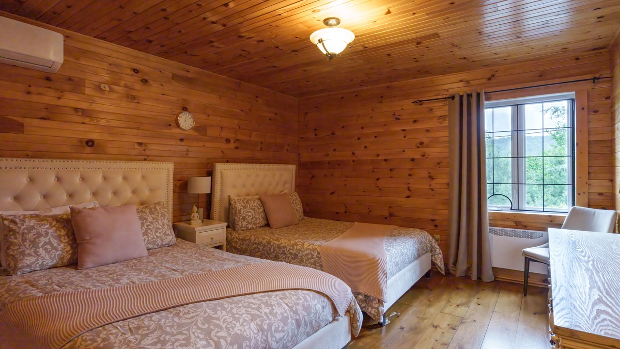 Photo of Bedroom in Argenteuil Regional County Municipality