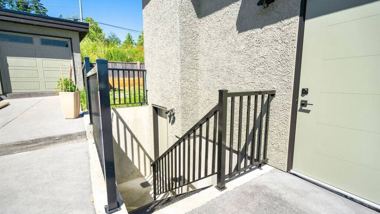 Photo of Outdoor in Surrey Newton