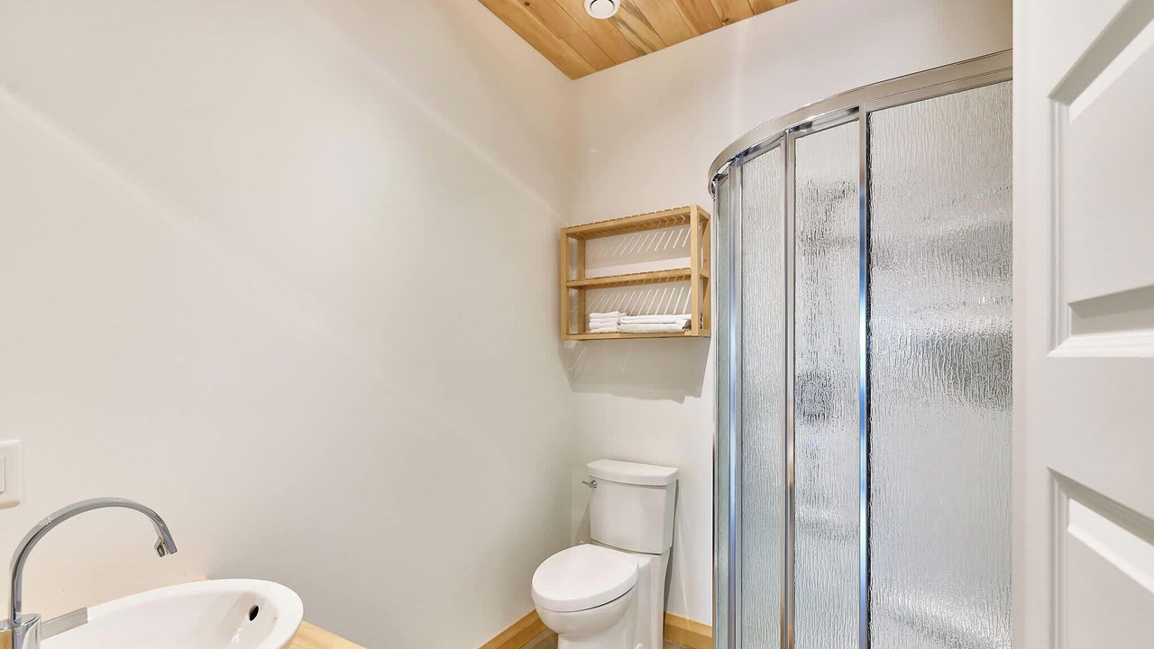 Photo of Bathroom in Saint-Philemon