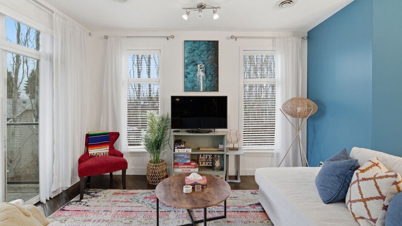 Photo of Livingroom in Westbank
