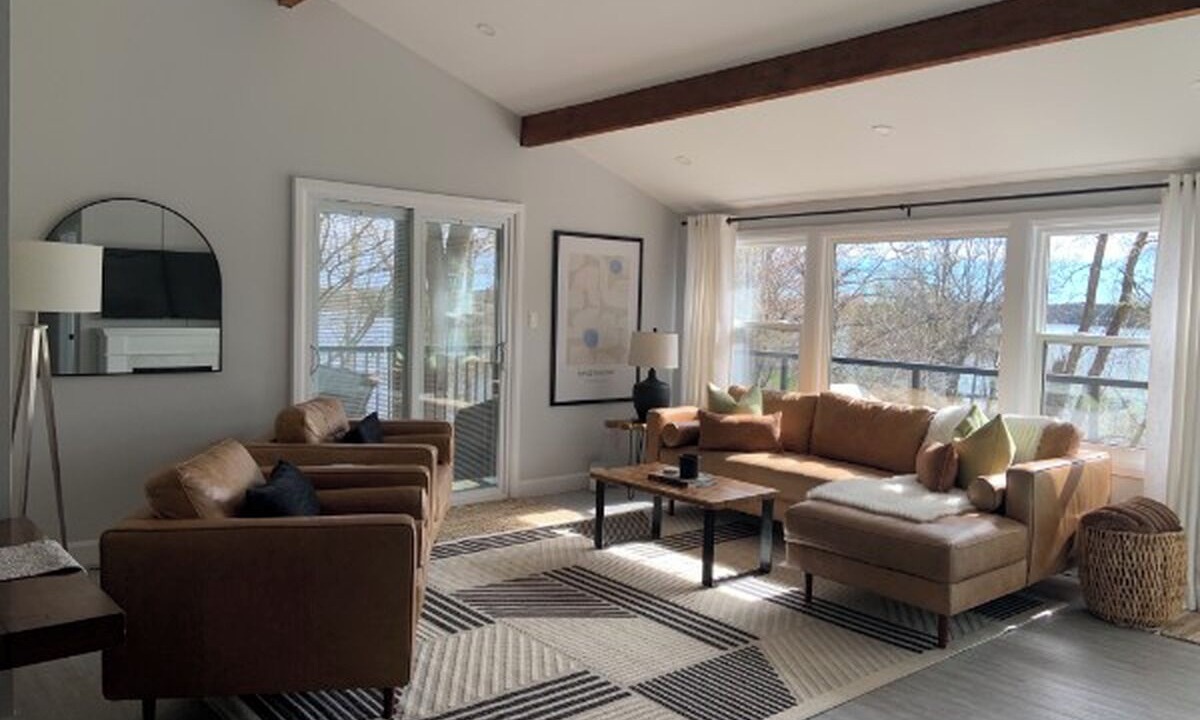 Photo of Livingroom in Frontenac
