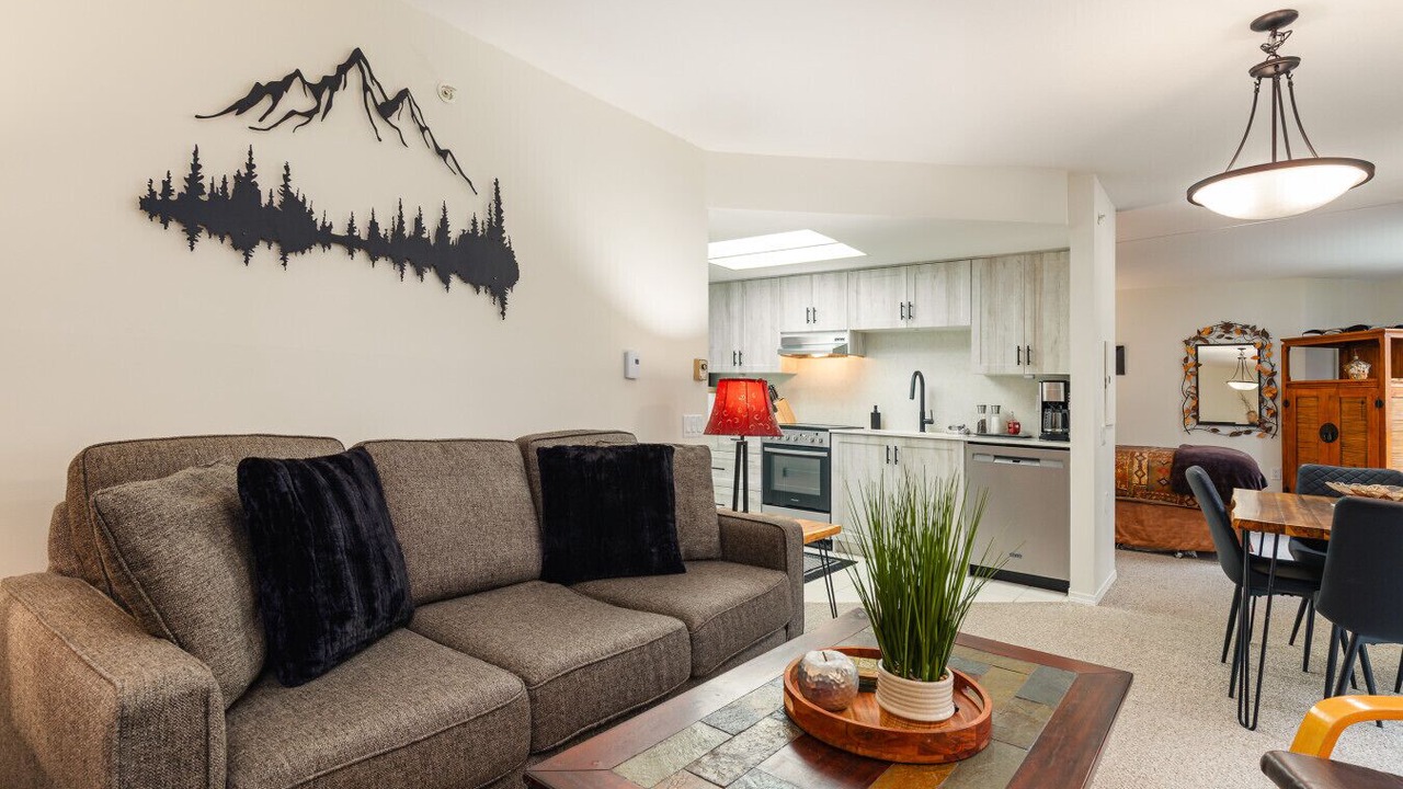 Photo of Bedroom in Upper Village