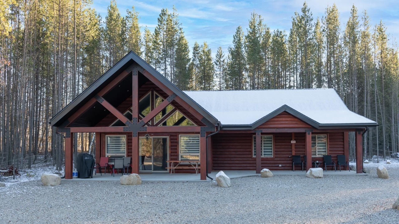 Photo of Others in Valemount