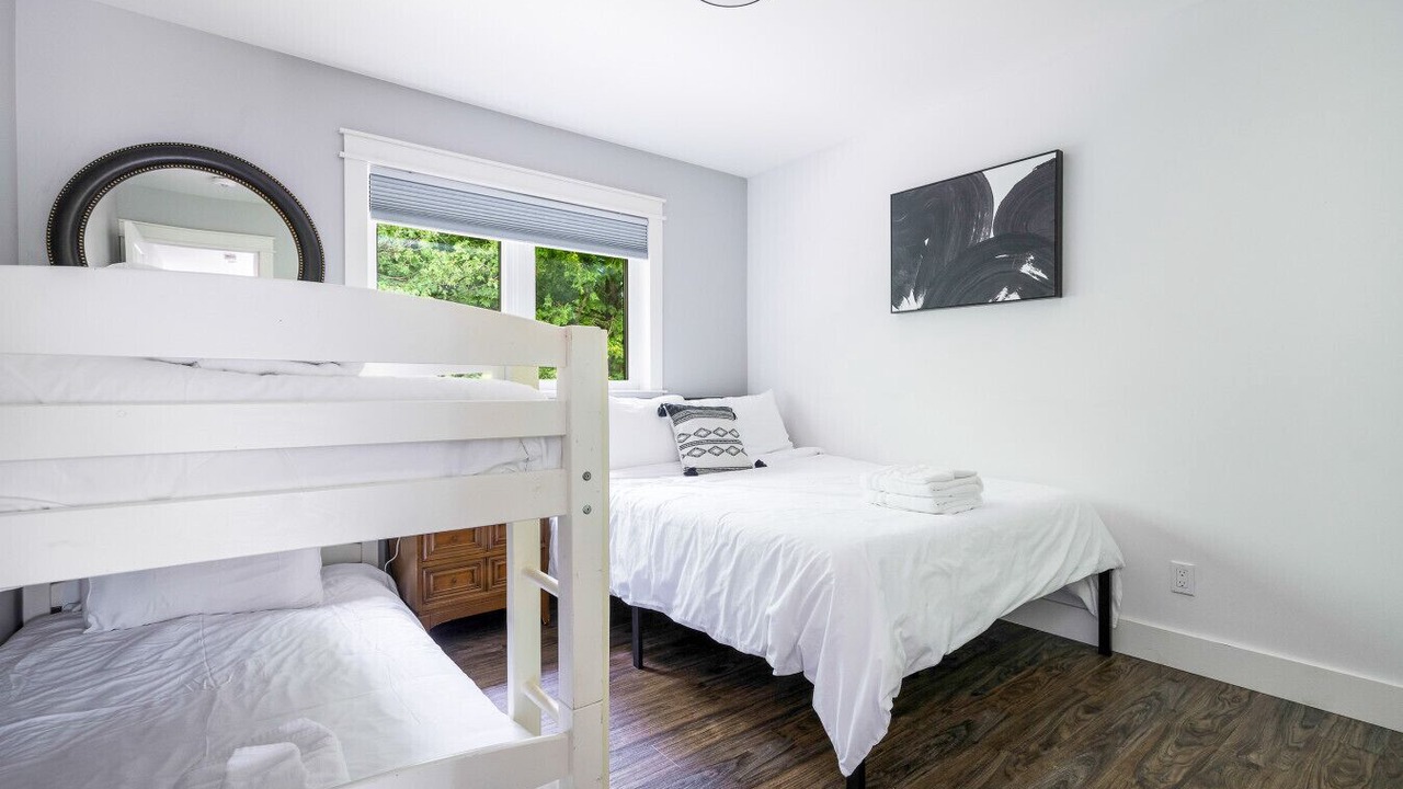 Photo of Bedroom in Meaford