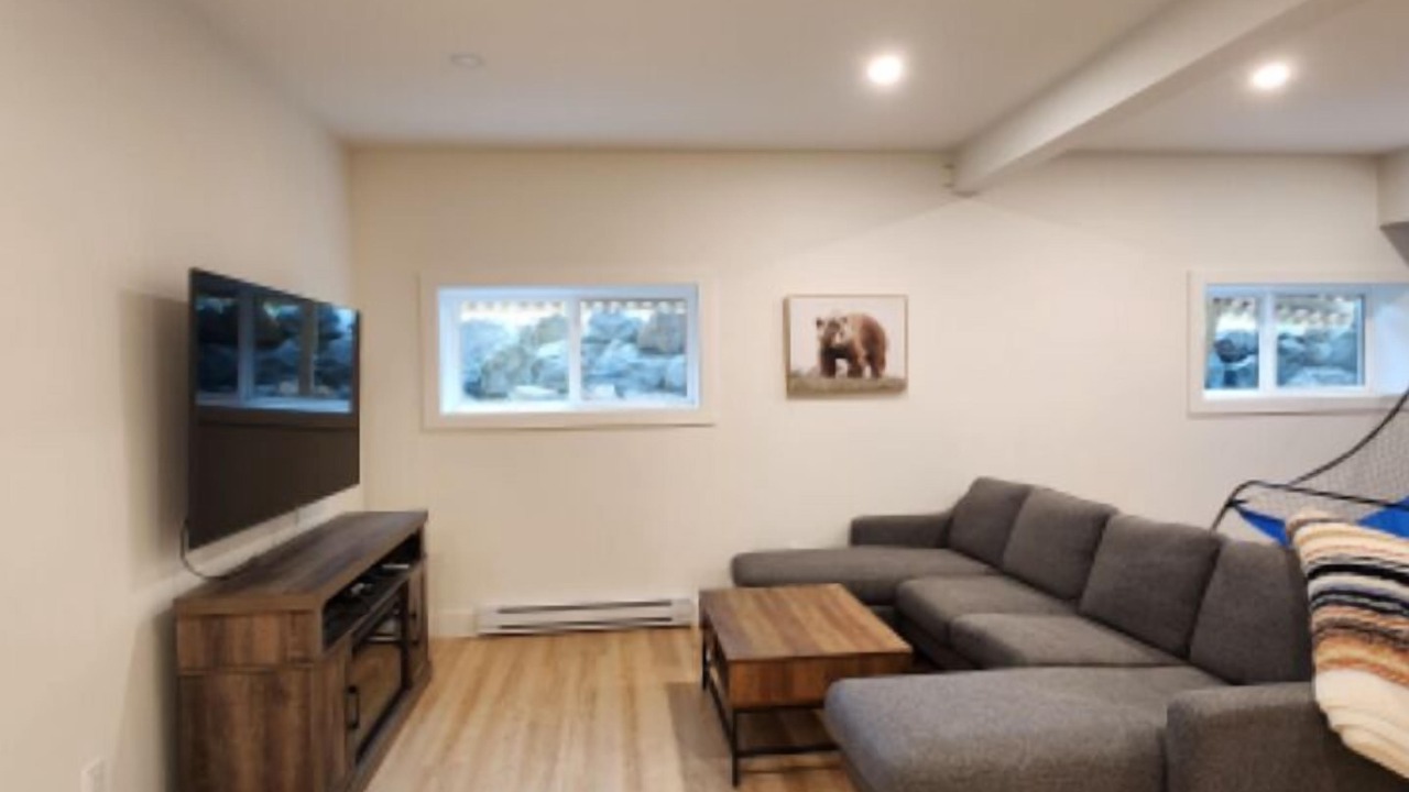 Photo of Livingroom in Hemlock Valley