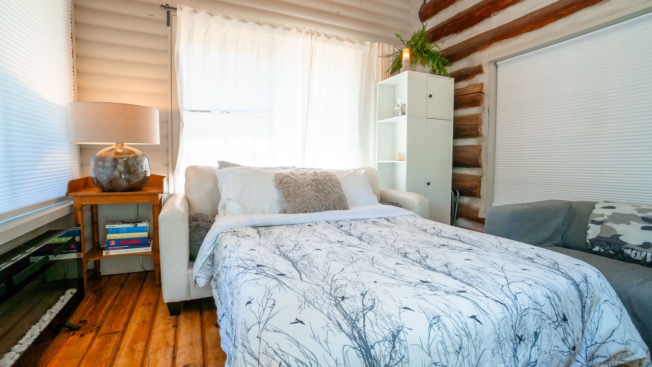 Photo of Bedroom in Bracebridge