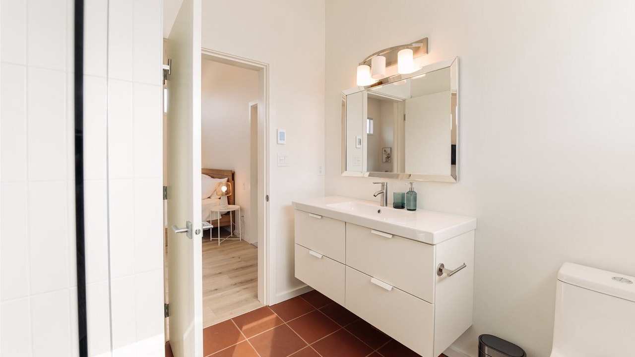Photo of Bathroom in Osoyoos