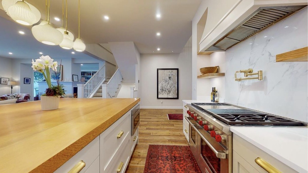 Photo of Kitchen in Roberts Creek