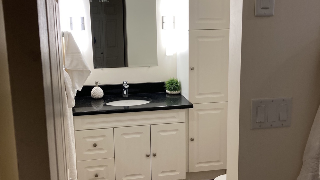 Photo of Bathroom in Okanagan-Similkameen