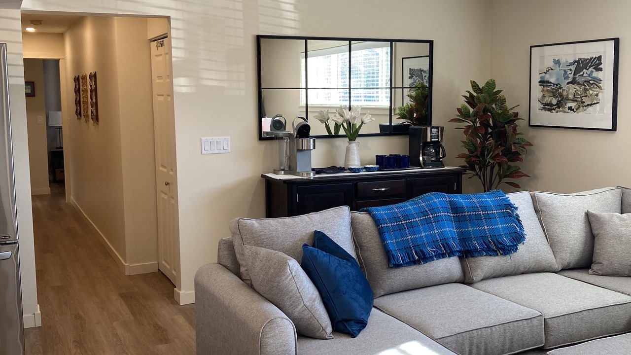 Photo of Livingroom in Okanagan-Similkameen