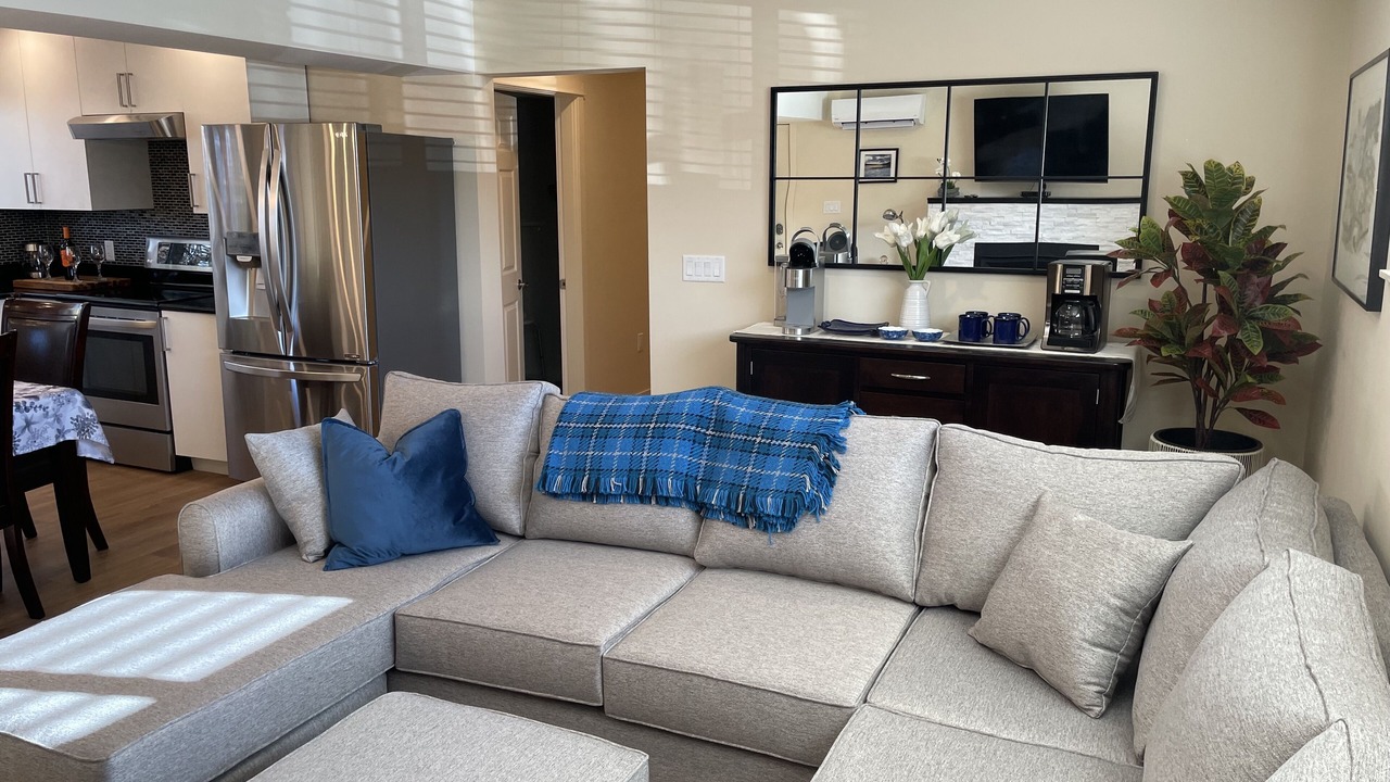 Photo of Livingroom in Okanagan-Similkameen