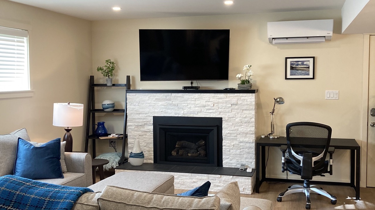 Photo of Livingroom in Okanagan-Similkameen