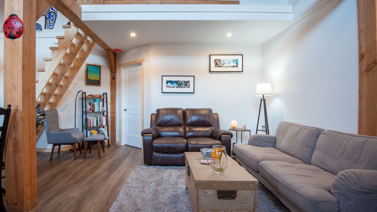 Photo of Livingroom in Buffalo Narrows