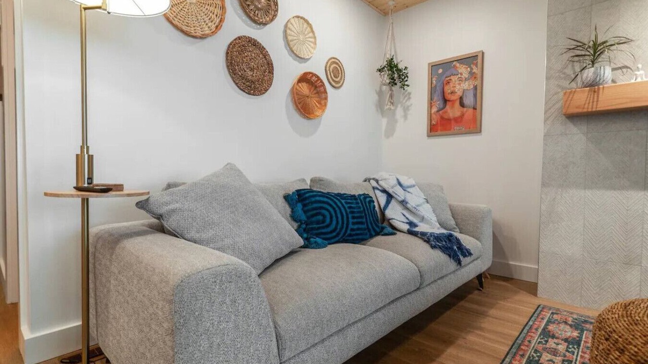 Photo of Livingroom in Campbell River