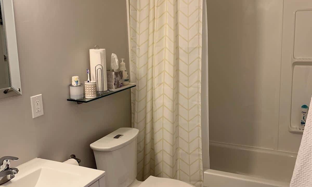 Photo of Bathroom in Georgina