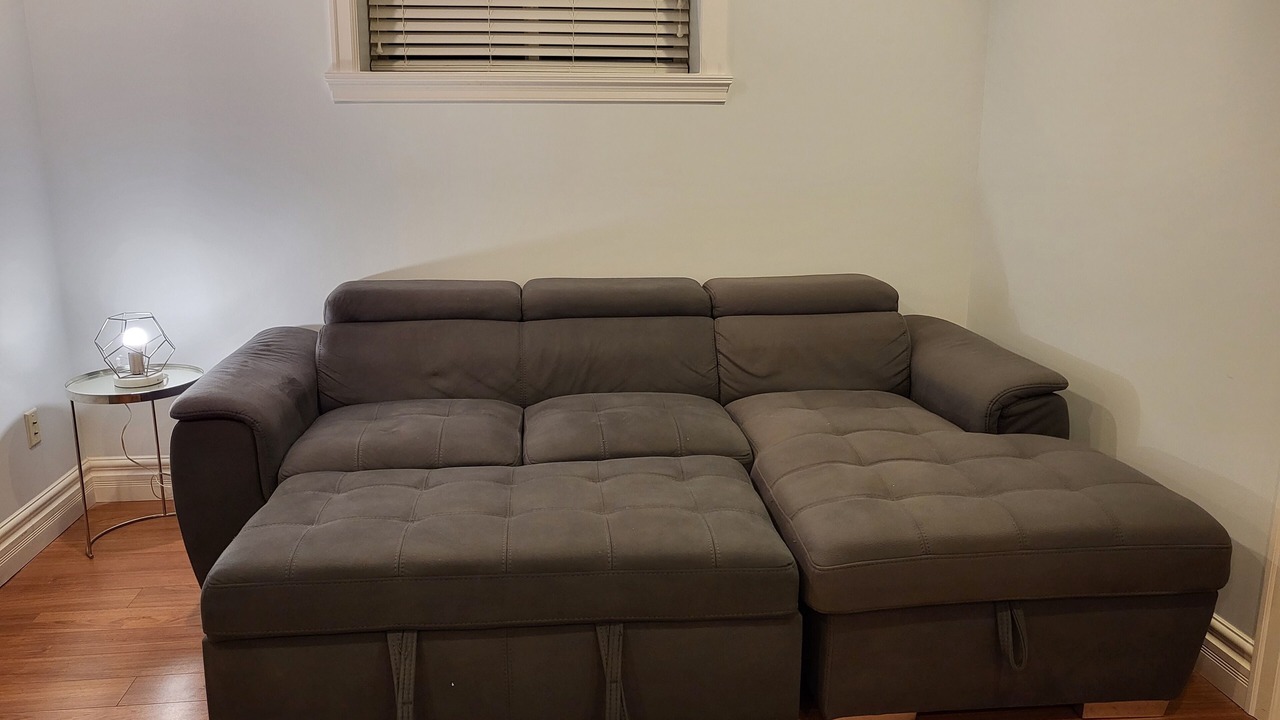 Photo of Livingroom in Coquitlam