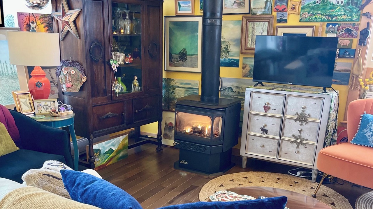 Photo of Livingroom in Wawa