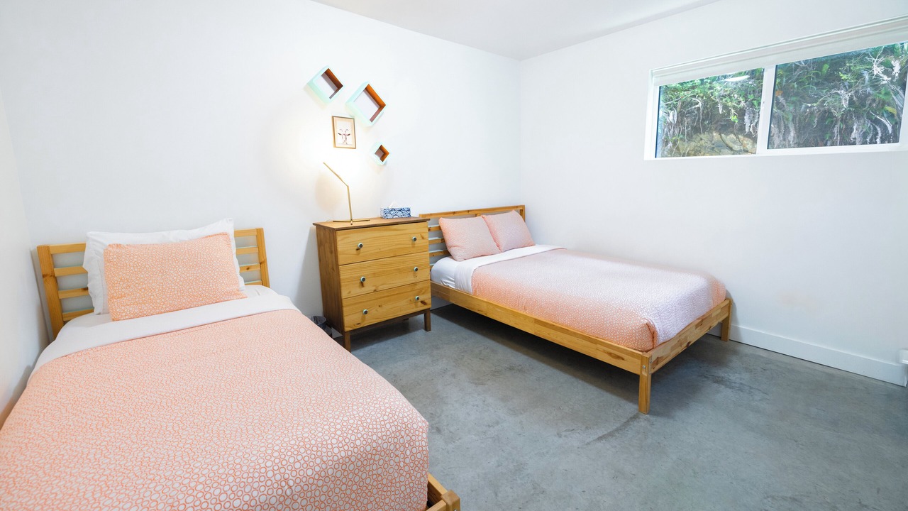 Photo of Bedroom in Tonquin Beach