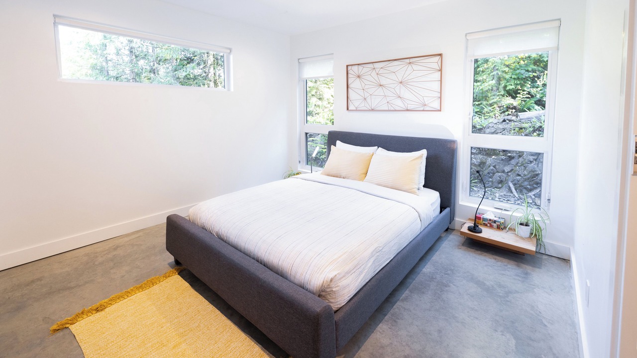 Photo of Bedroom in Tonquin Beach