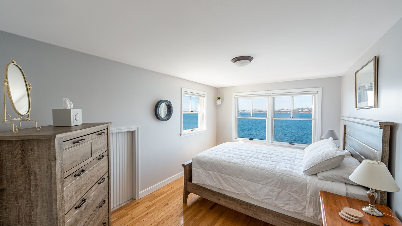 Photo of Bedroom in Mid-Coast and Islands