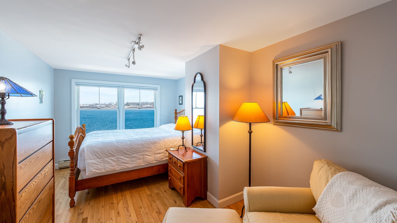 Photo of Bedroom in Mid-Coast and Islands