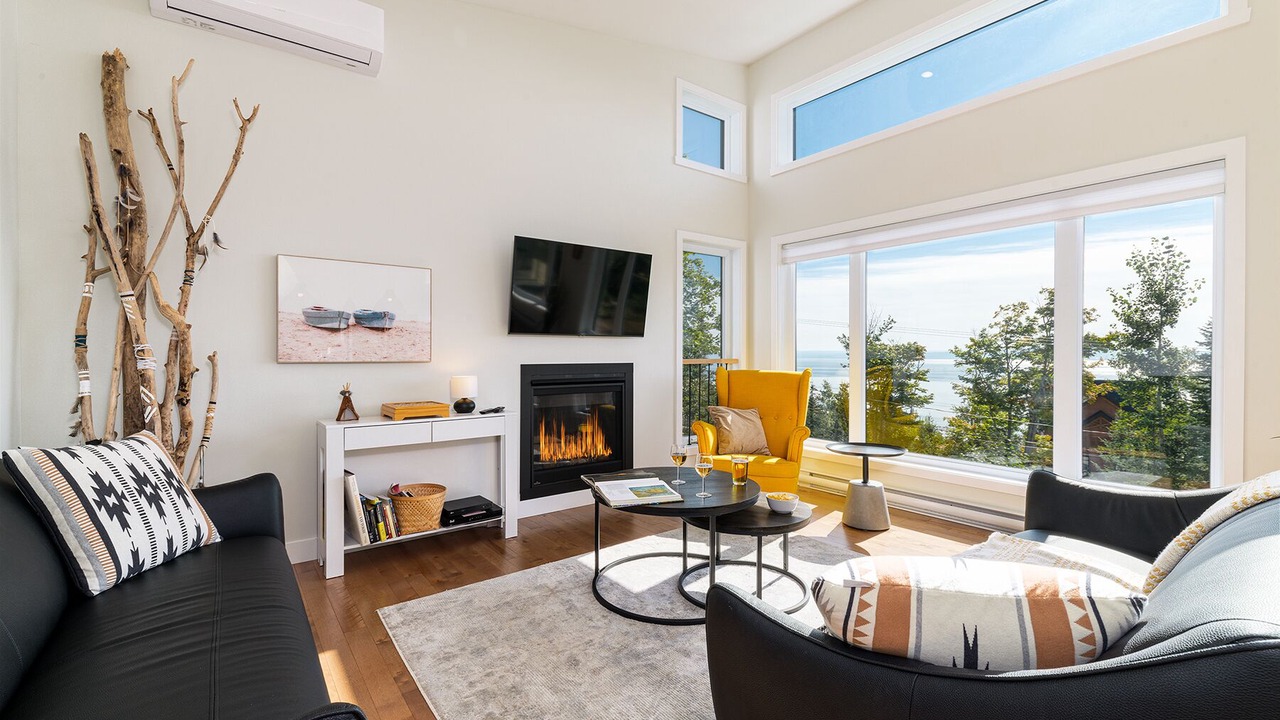 Photo of Livingroom in Saint-Joseph-de-la-Rive
