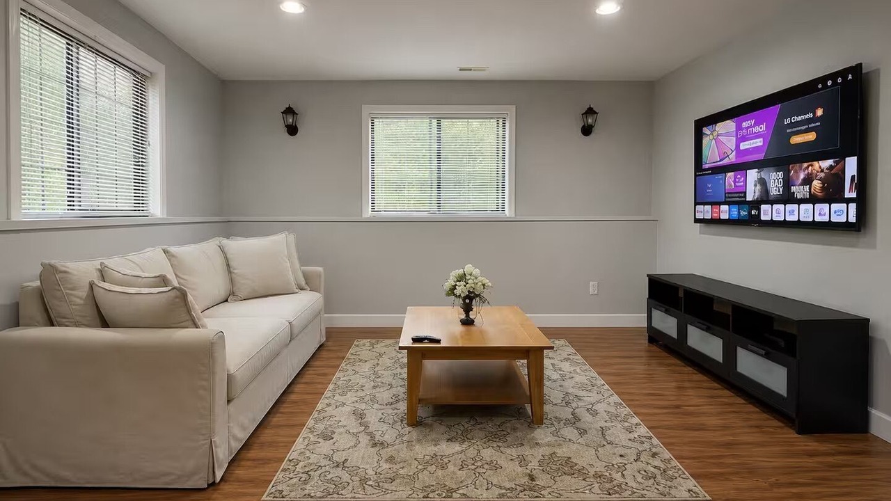 Photo of Livingroom in Willoughby