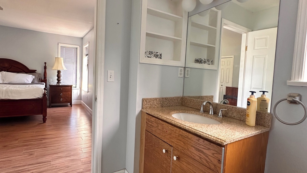 Photo of Bathroom in Willoughby