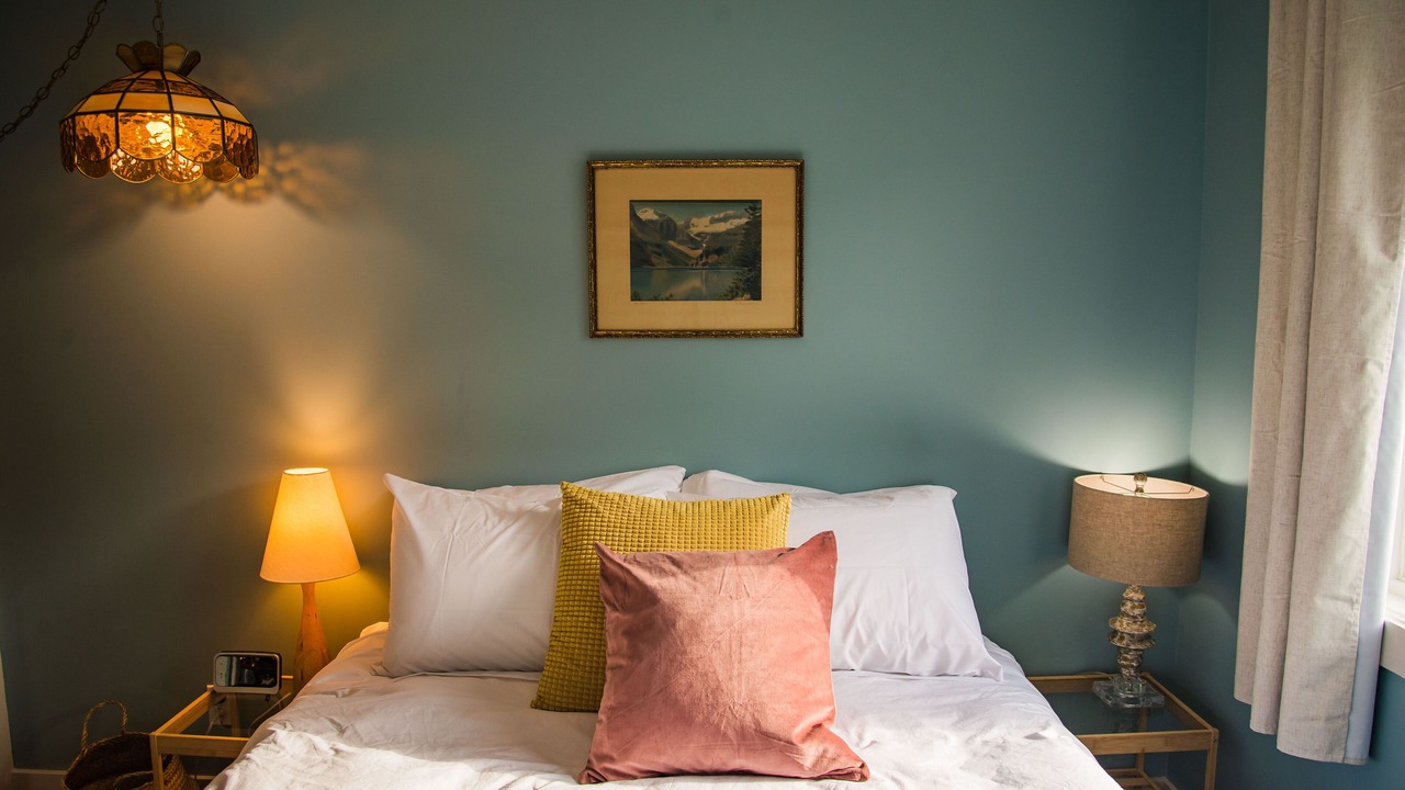 Photo of Bedroom in Radium Hot Springs