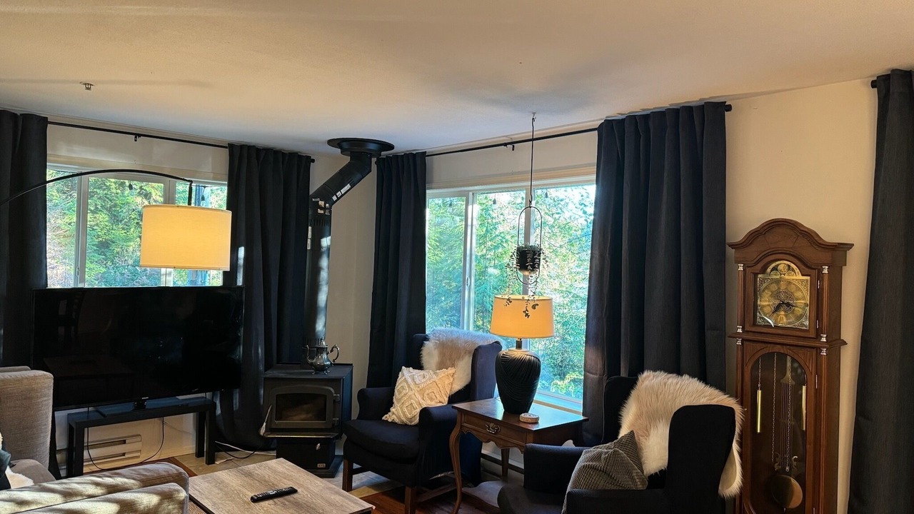 Photo of Livingroom in Port Moody
